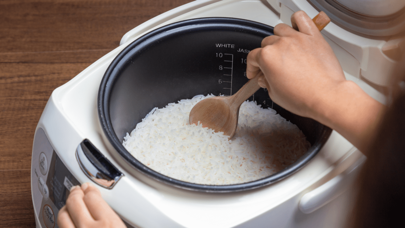 How Long Does Rice Cooker Need to Cook? | Rice Array